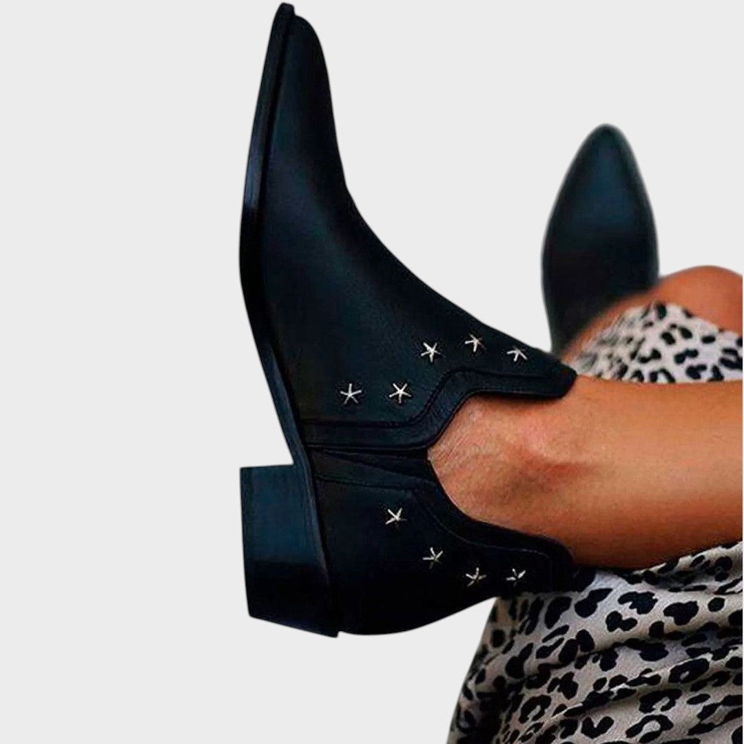 Estrella | Leather Ankle Boots with Pointed Shape