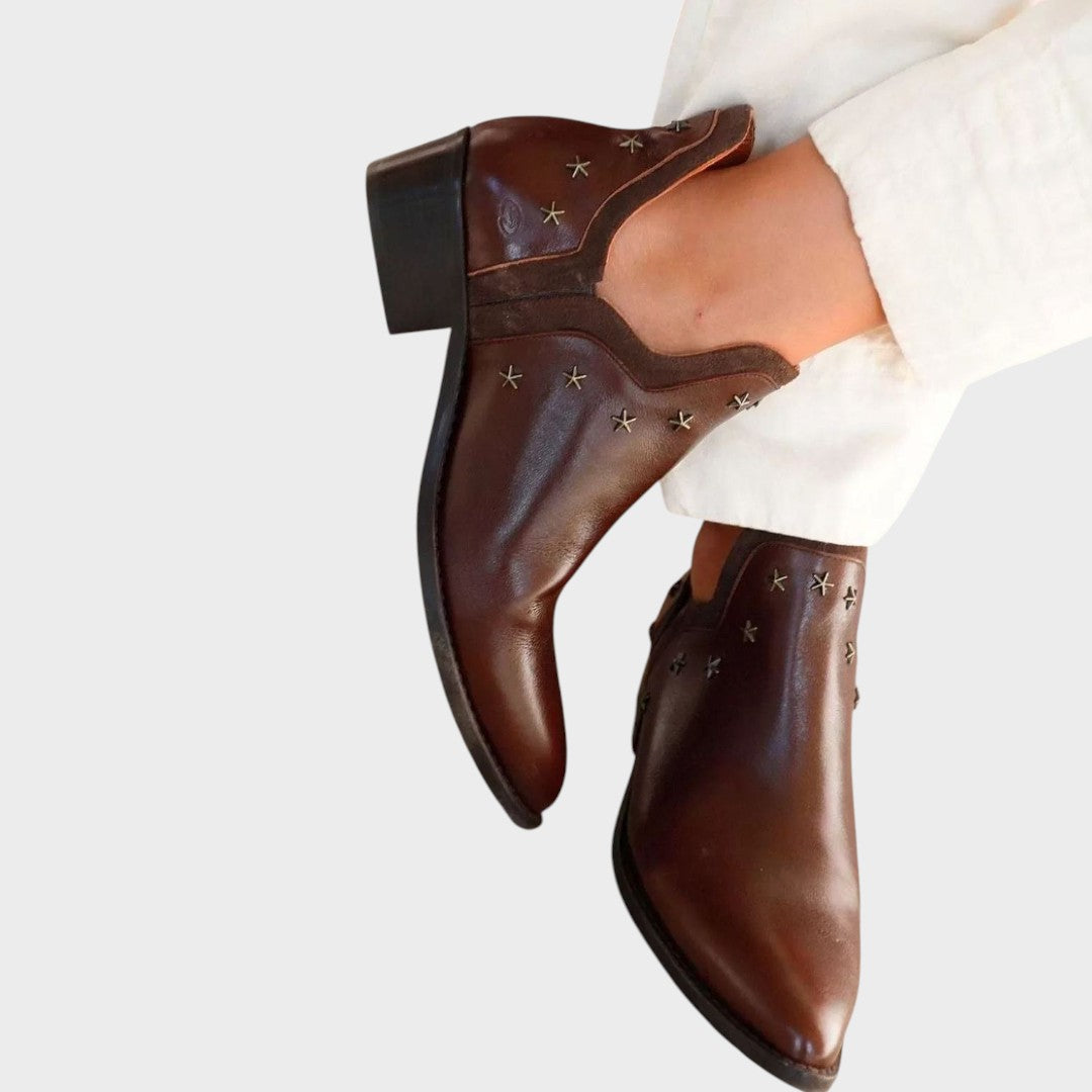 Estrella | Leather Ankle Boots with Pointed Shape