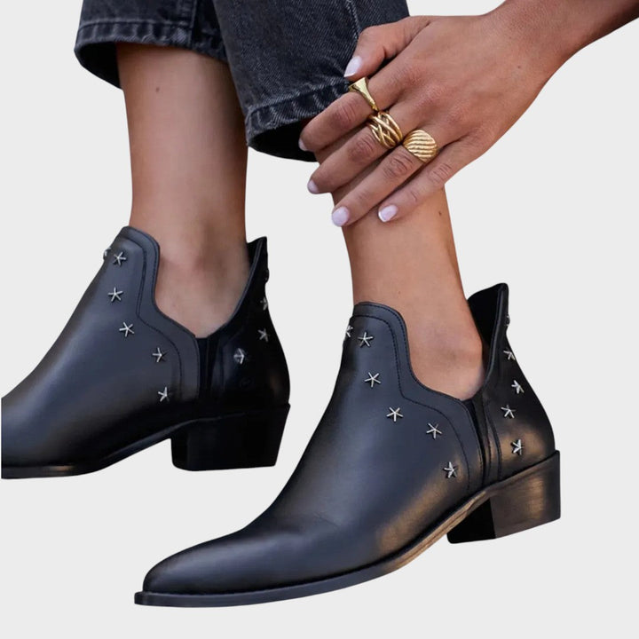 Estrella | Leather Ankle Boots with Pointed Shape