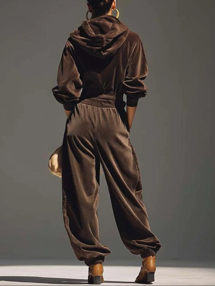 Regena | Velvet Hoodie & Relaxed Pants Set
