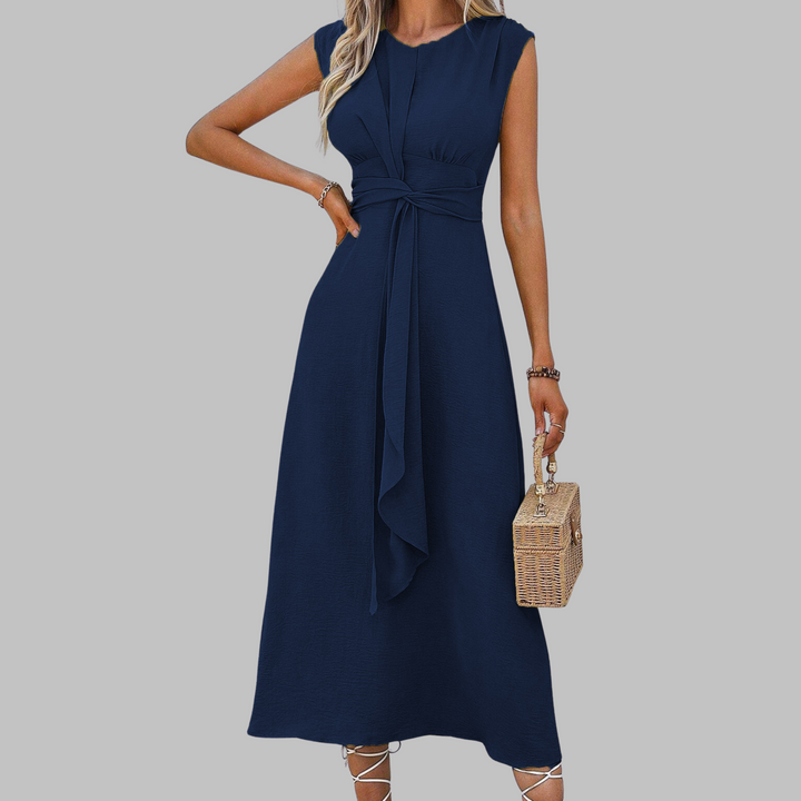 Ravelle │ Elegant Sleeveless Round Neck Maxi Dress