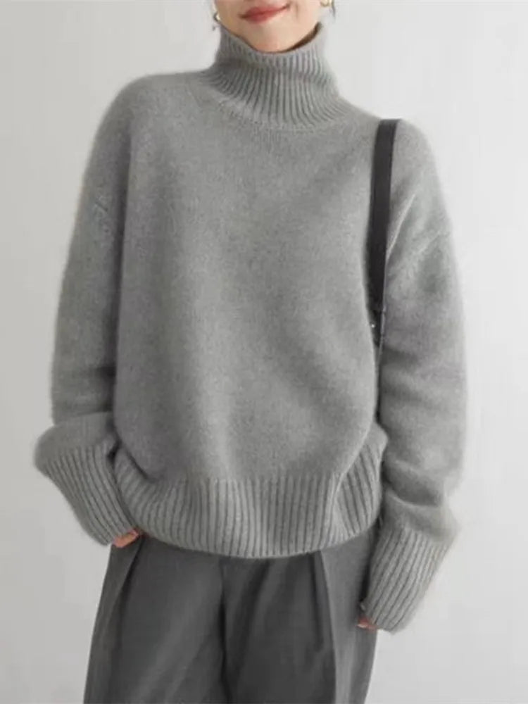 Isabella | Elegant Turtleneck