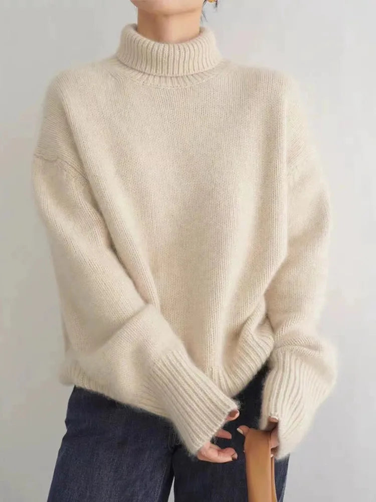 Isabella | Elegant Turtleneck