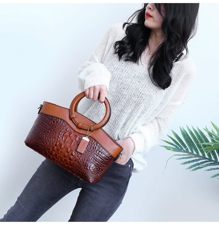 Octavia │ Classic Everyday Handbag