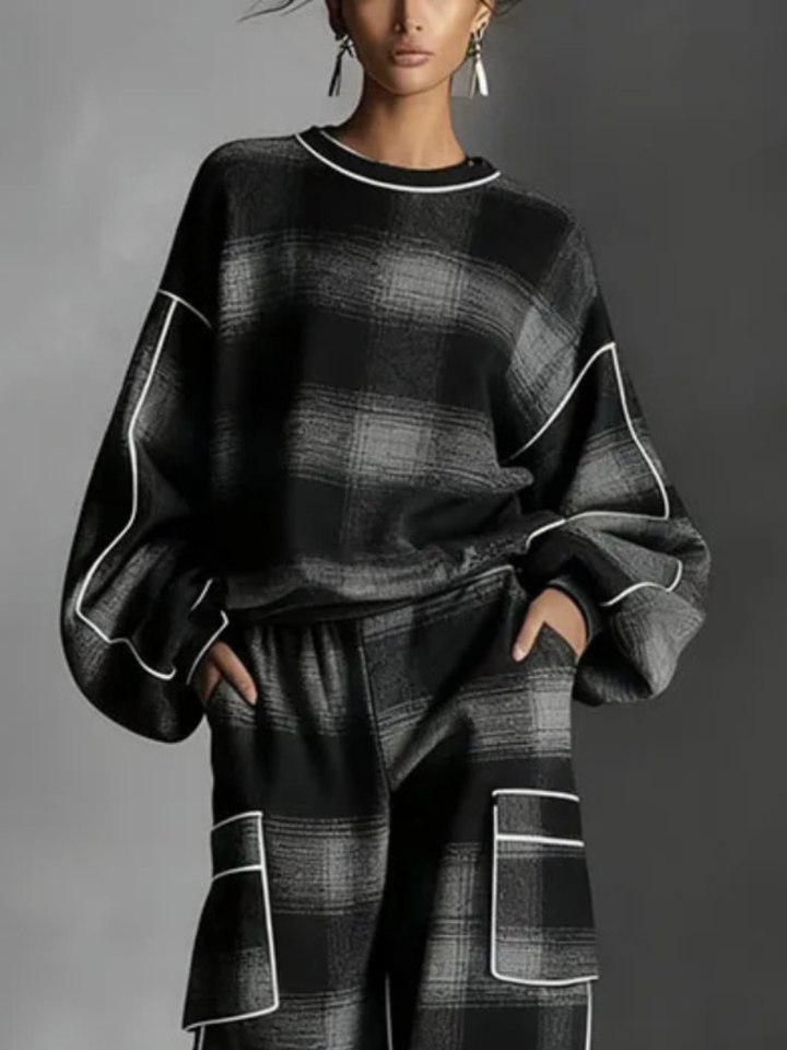 Paoletta │ Elegant Striped Two-Piece Set