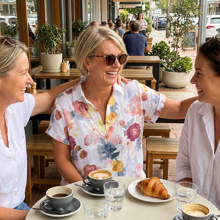 Amara | Lightweight Blouse With Floral Print