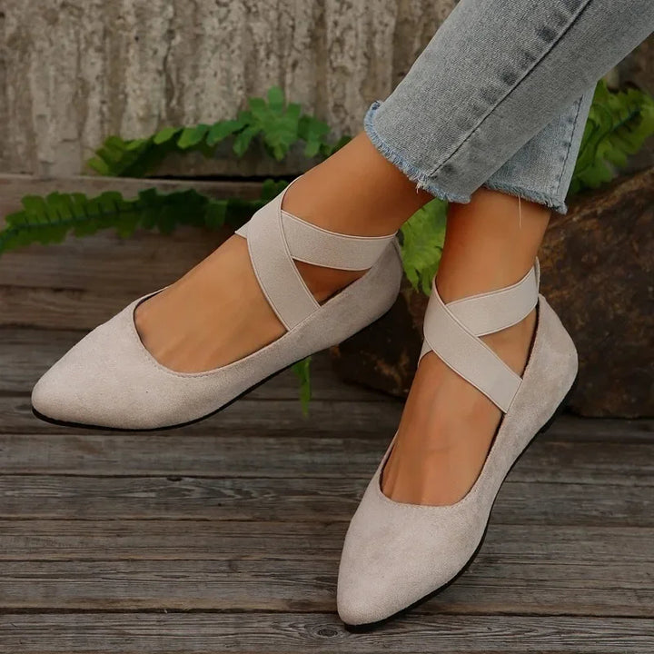 Selena | Closed-Toe Wedge Heels