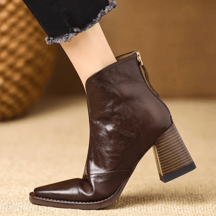 Ora | Elegant Mid-Heel Ankle Boots